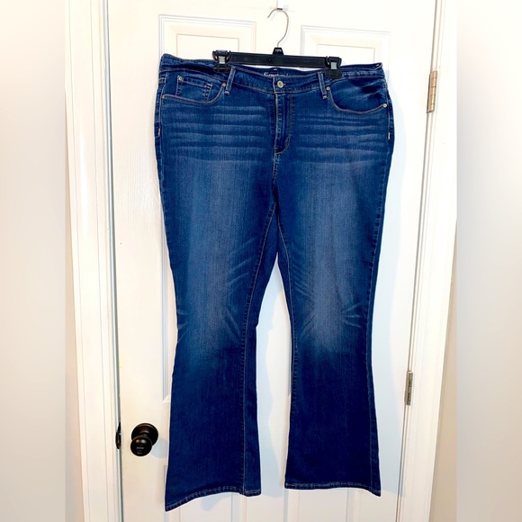 Signature by Levi Strauss Other - Signature by Levi Strauss & Co. modern bootcut. Size 36x32